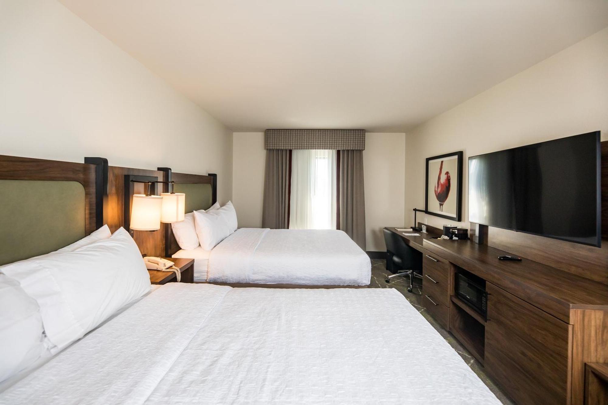 Hampton Inn & Suites Dobson Экстерьер фото