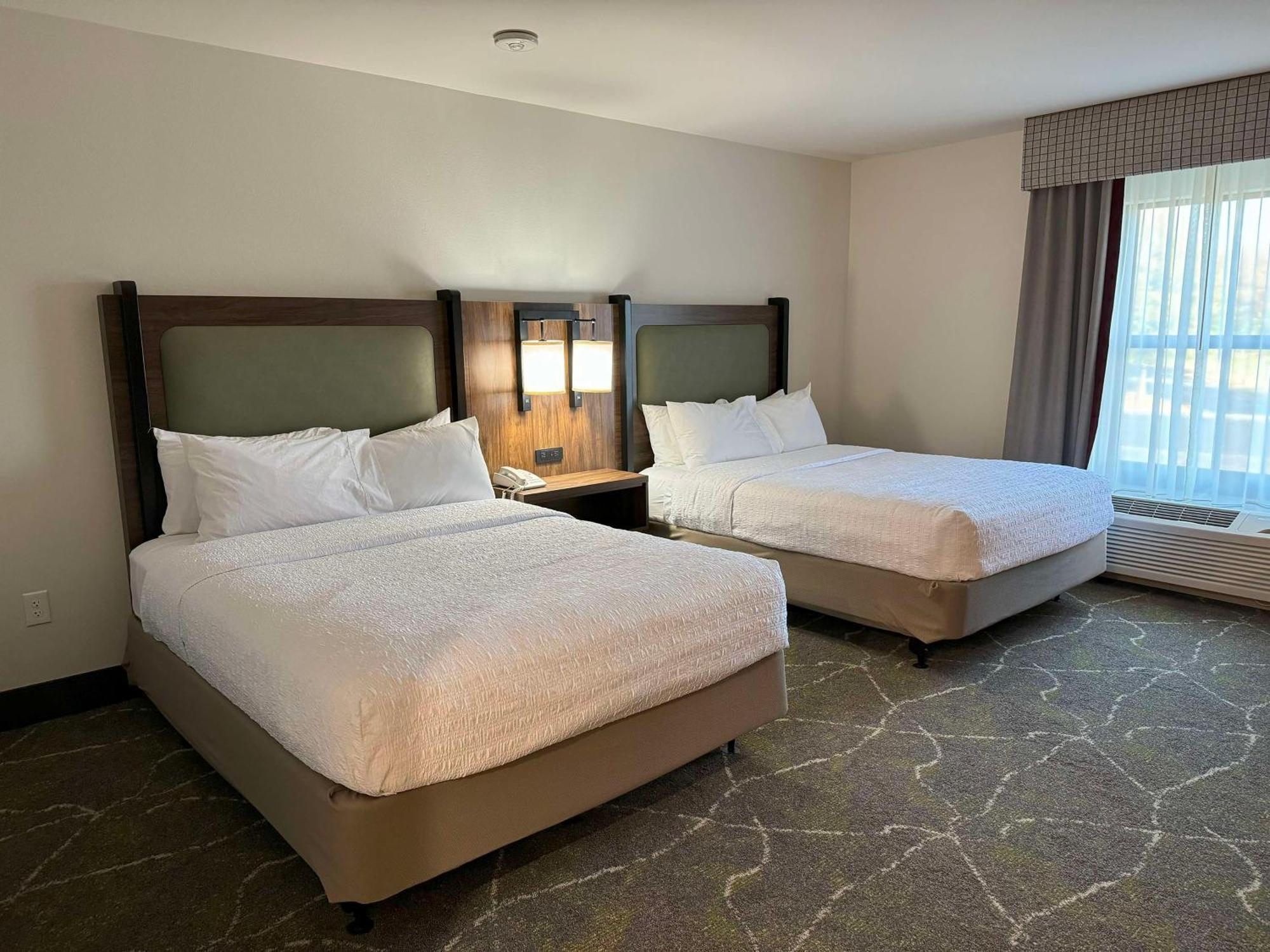 Hampton Inn & Suites Dobson Экстерьер фото
