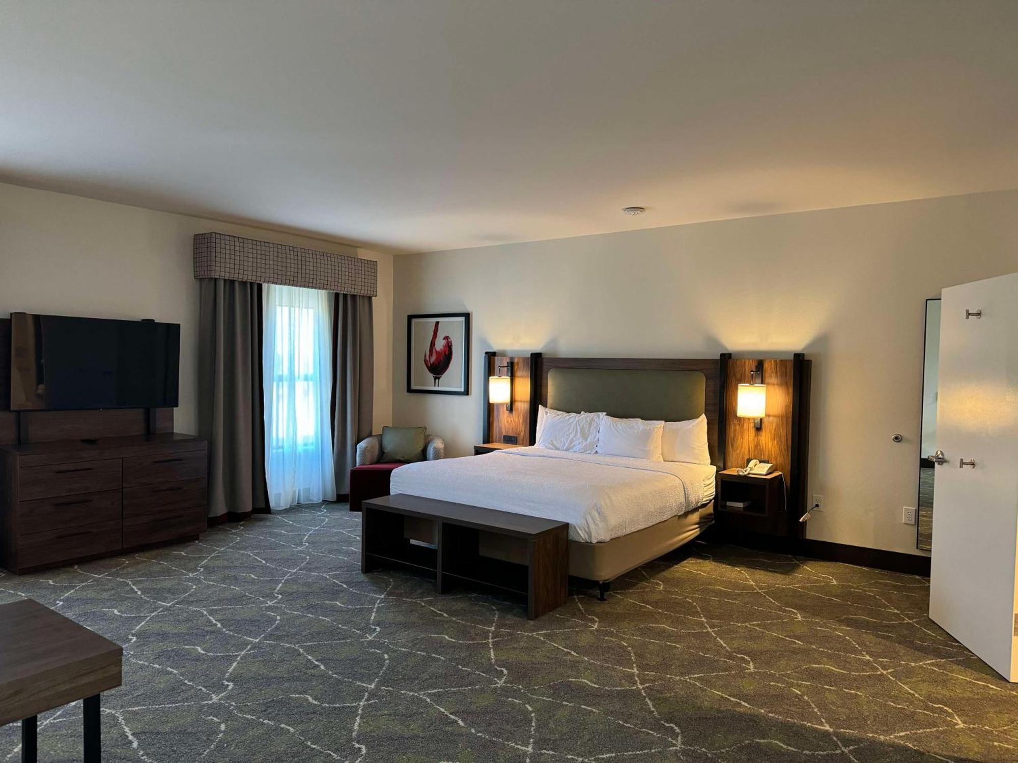 Hampton Inn & Suites Dobson Экстерьер фото