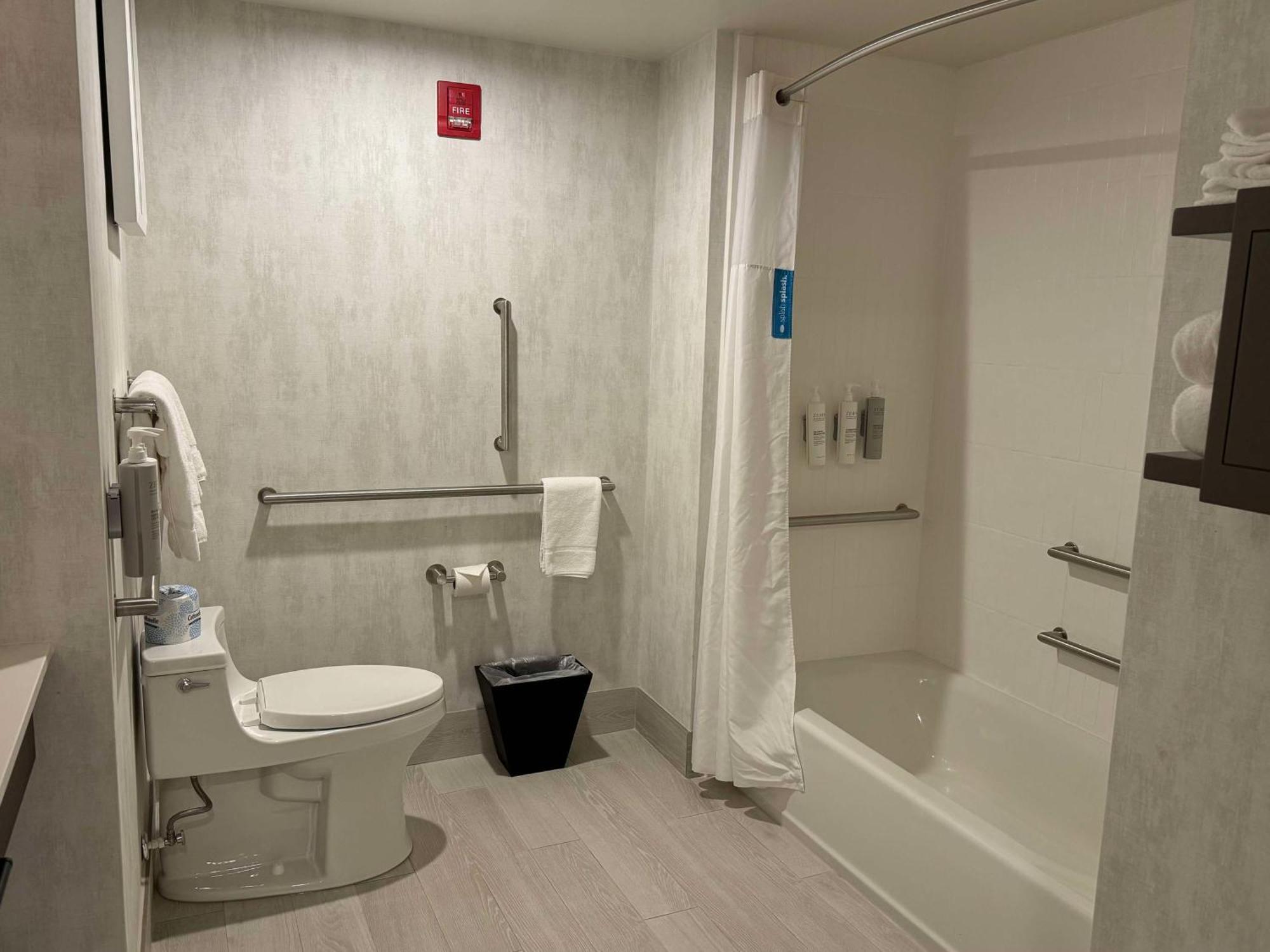 Hampton Inn & Suites Dobson Экстерьер фото
